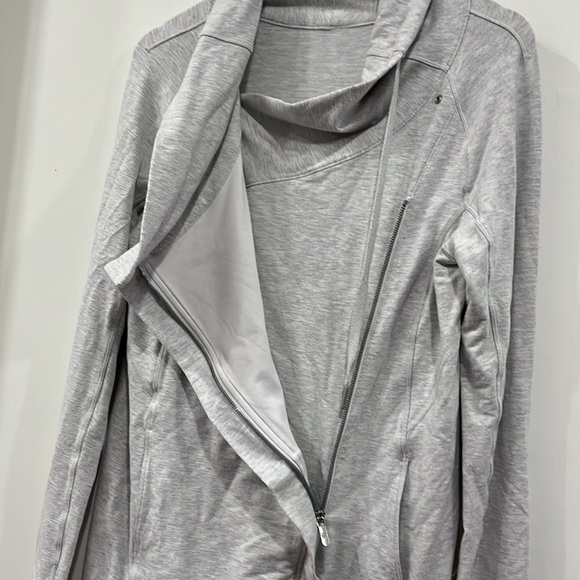 Lululemon Coast Easy Wrap Heathered Core Ultra Light Grey Size 8 - Picture 10 of 16